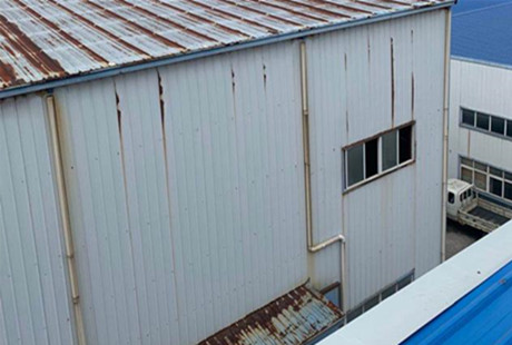 记录大连金州福泰科技工业厂房彩钢瓦屋面漏水解决处理方案