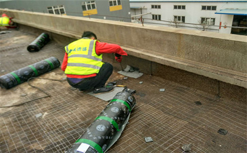 屋面防水施工 做好防水层还要有做法隔离层
