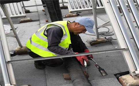 价格低的屋顶防水，做屋面防水怎样能省钱？