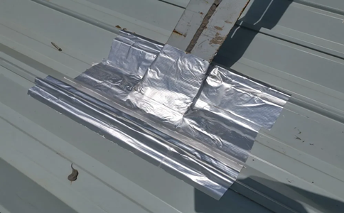 大连厂房金属屋顶做防水用什么材料合适？